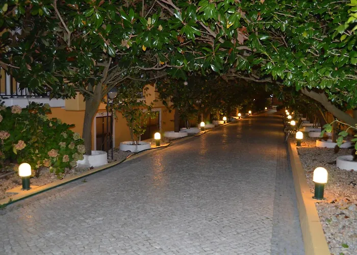 D. Afonso & Hotel Monte Real